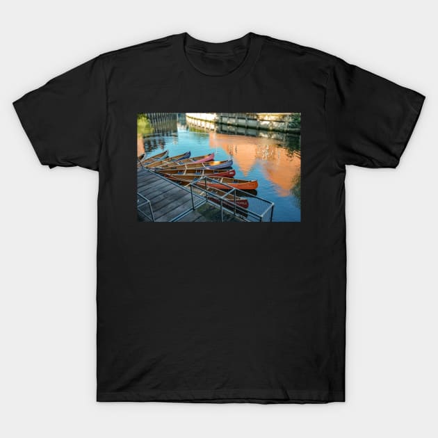 Canoes for a pub crawl on the River Wensum in Norwich T-Shirt by yackers1